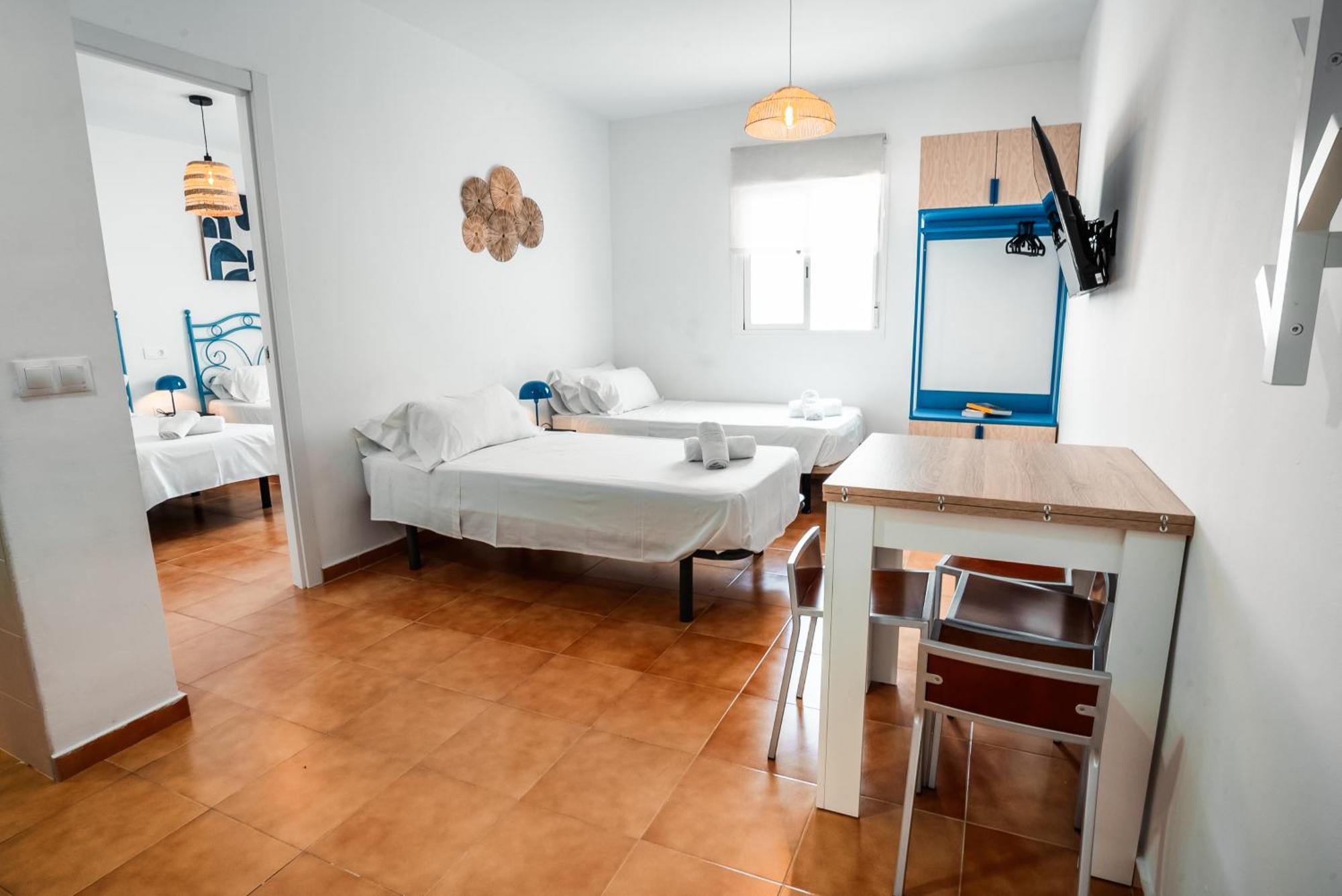 Escuela Village Marbella Esterno foto